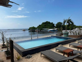 Villa Koral 3 bedrooms beachfront Lembongan